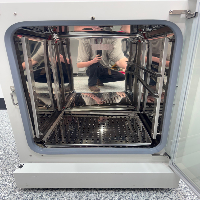 Nuaire CO2 Incubator image 3